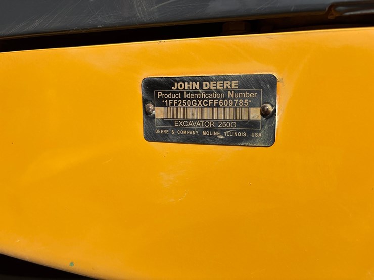 deere-250g-lc-image-93