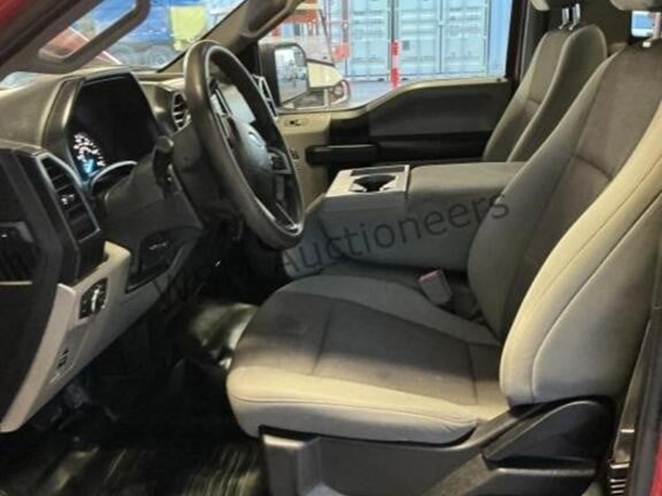 2017-ford-f150-image-21