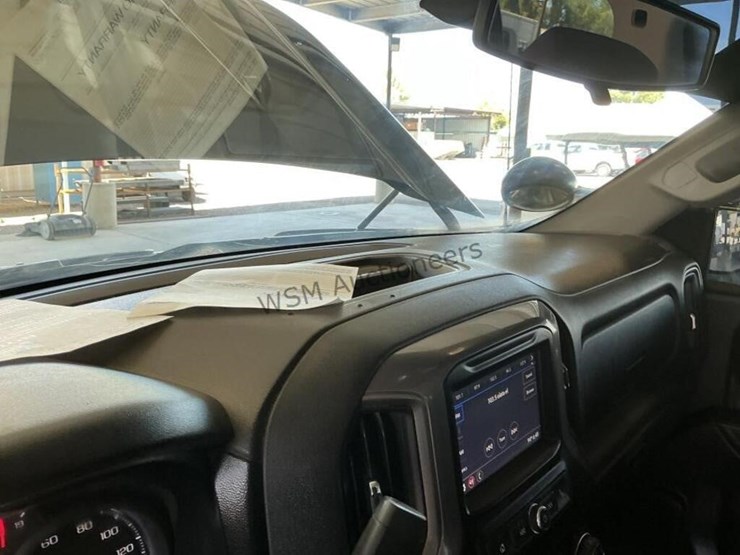 2019-chevrolet-silverado-1500-image-19