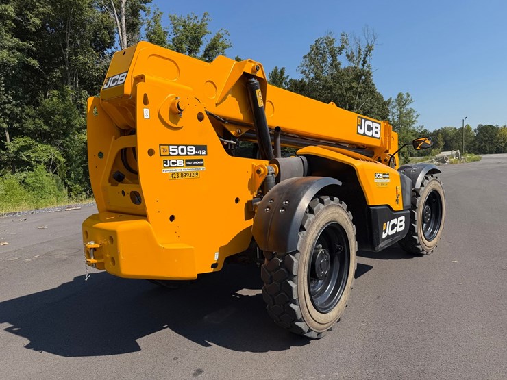 2024-jcb-509-42-image-5