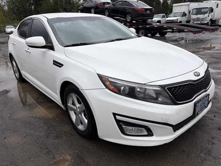 2015-kia-optima-sedan-image-2