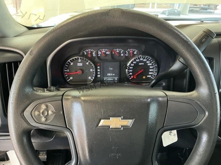 2015-chevrolet-silverado-1500-image-16
