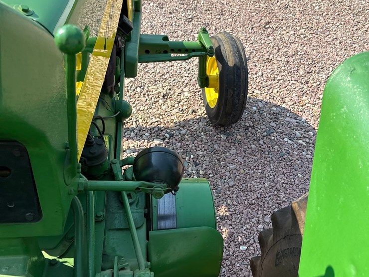 john-deere-630-image-53