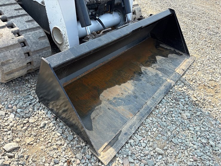 2018-bobcat-t870-image-32