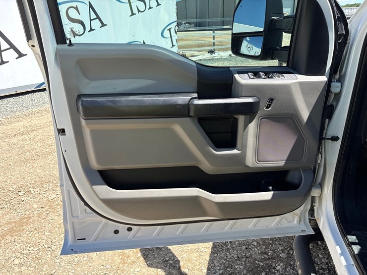 2019-ford-f350-image-25