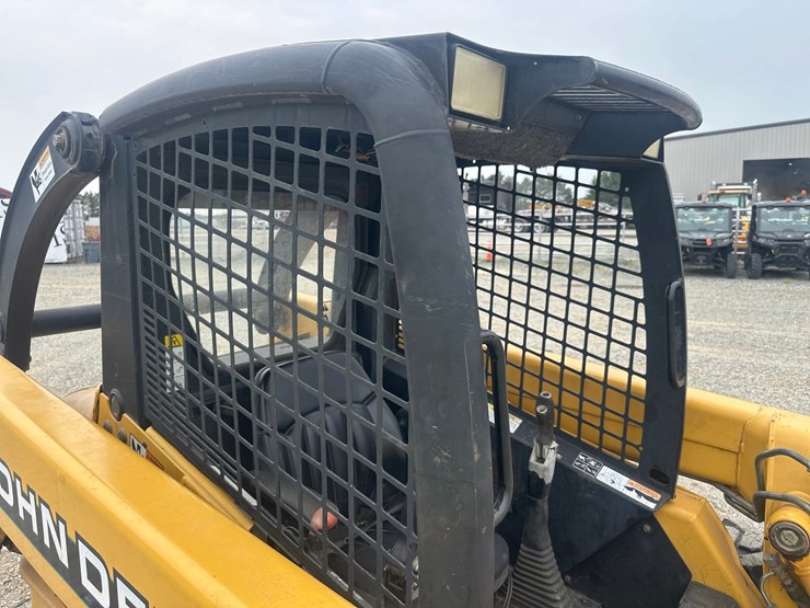 john-deere-250-image-15