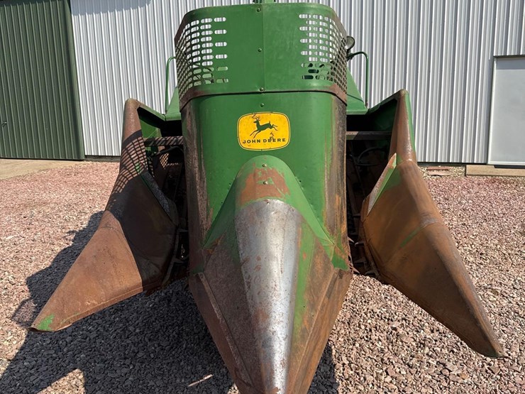 john-deere-630-image-6