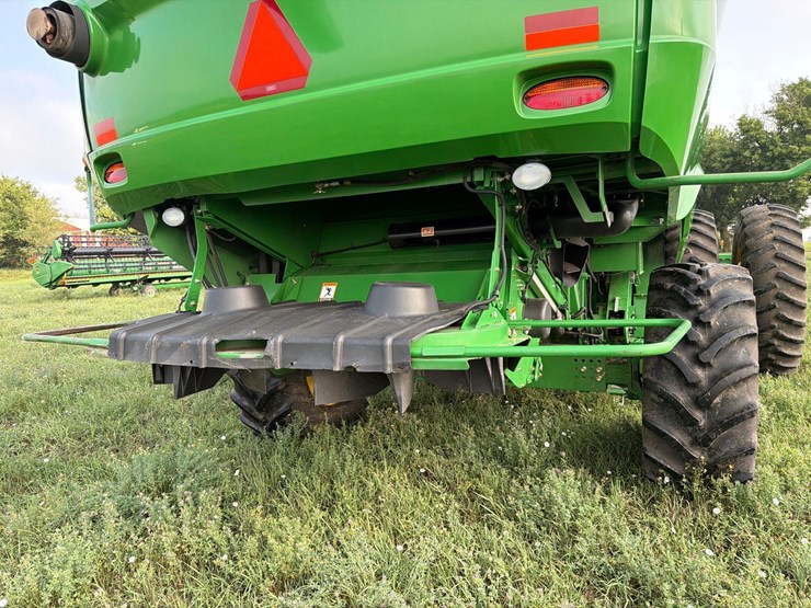 2013-john-deere-s660-image-26