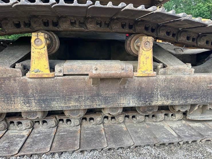 caterpillar-225d-lc-image-73