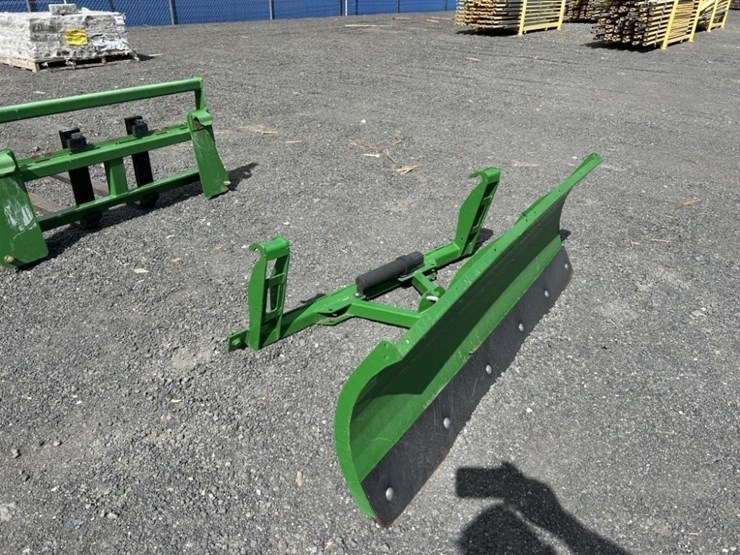 john-deere-1025r-image-5