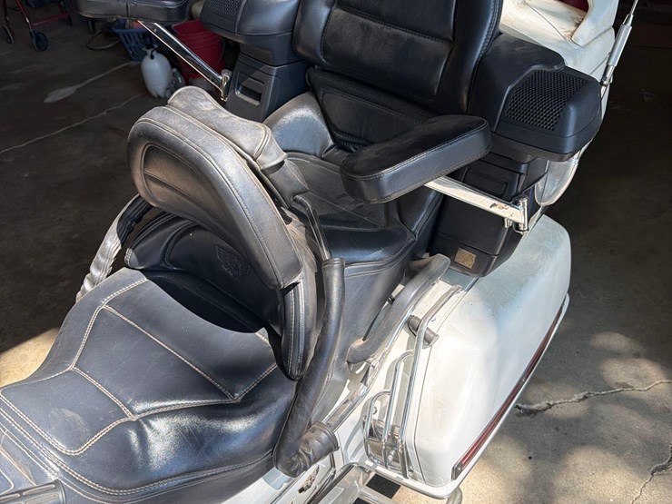 1994-honda-goldwing-motorcycle-image-14