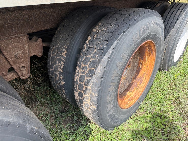 #2923-•-2002-stoughton-avm-485t-s-c-ar-walking-floor-trailer-image-32