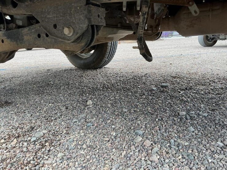 2011-ford-f350-image-25
