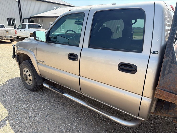 2001-chevrolet-k3500-image-19