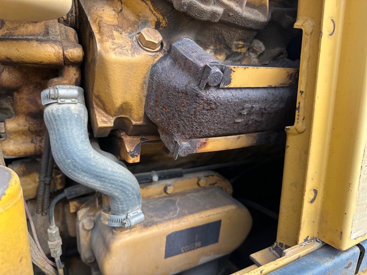 caterpillar-225d-lc-image-60
