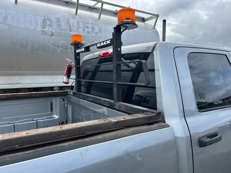 2021-dodge-2500-image-18