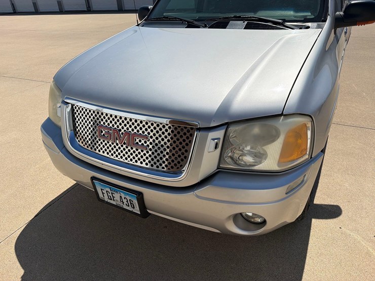 2005-gmc-1500-image-12