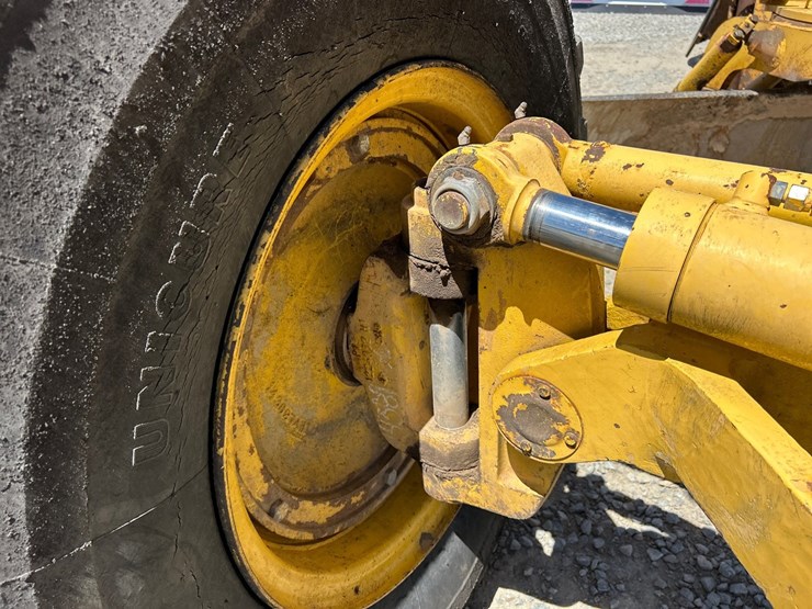 komatsu-gd650a-image-20