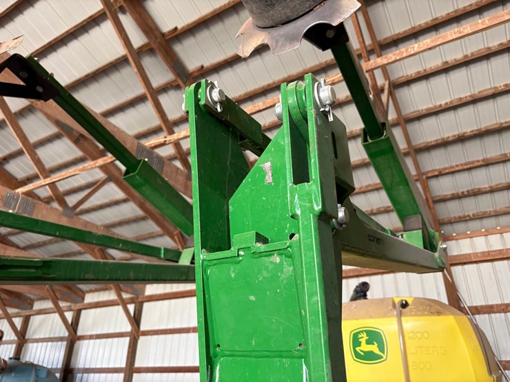 john-deere-1775-image-21