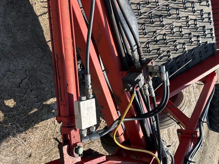 h&s-9ft-hay-merger-image-35