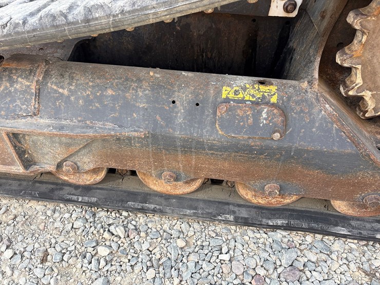 2016-bobcat-t630-image-62