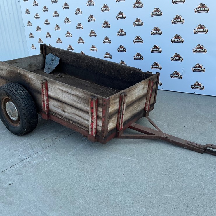 CUSTOM TRAILER