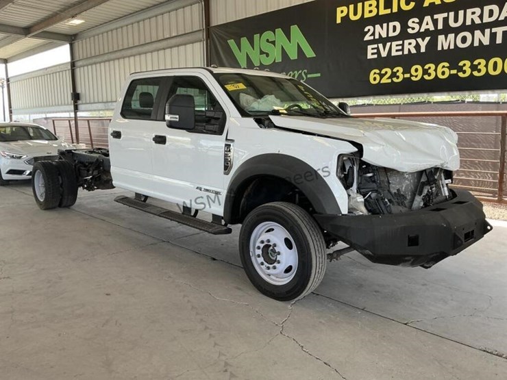 2022-ford-f550-image-2