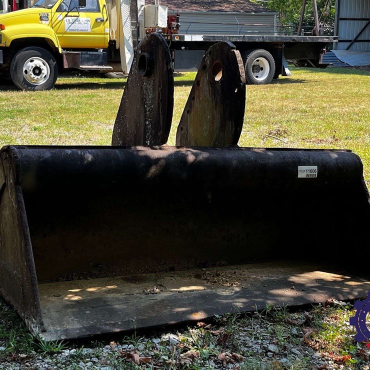 CATERPILLAR 225