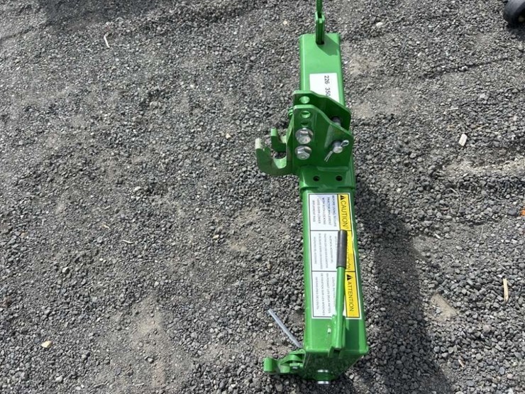 john-deere-1025r-image-2