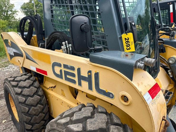gehl-v400-image-12