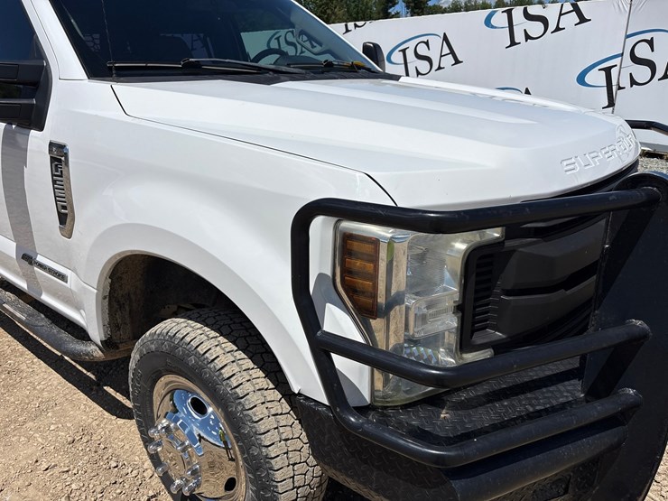 2019-ford-f350-image-23