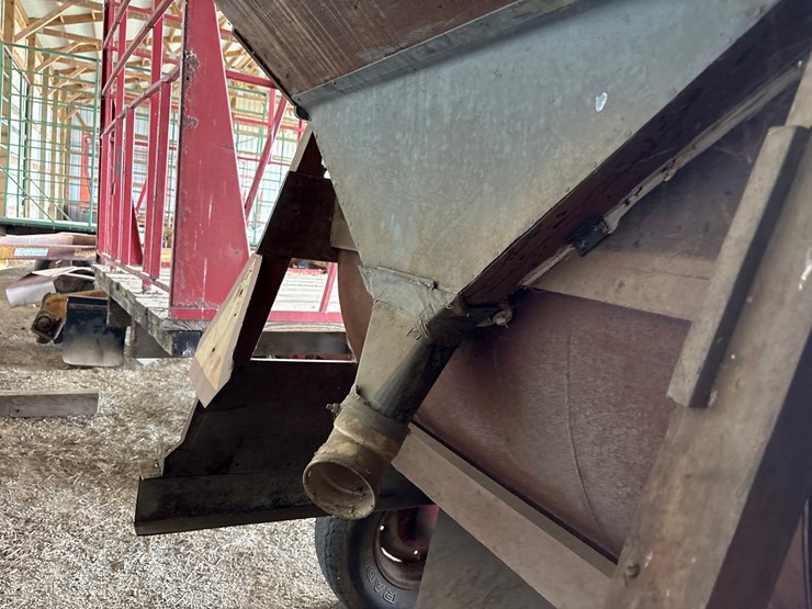#2915-•-electric-wheat/grain-fanning-mill-trailer-image-22
