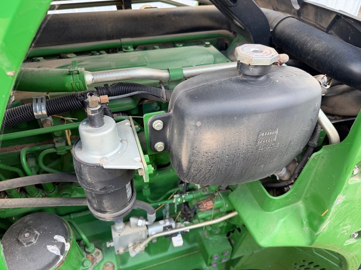 john-deere-8130-image-96