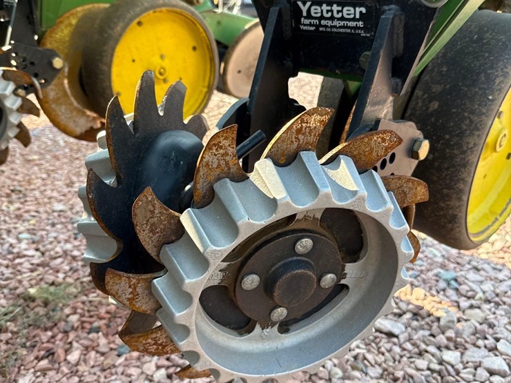 john-deere-7000-image-15