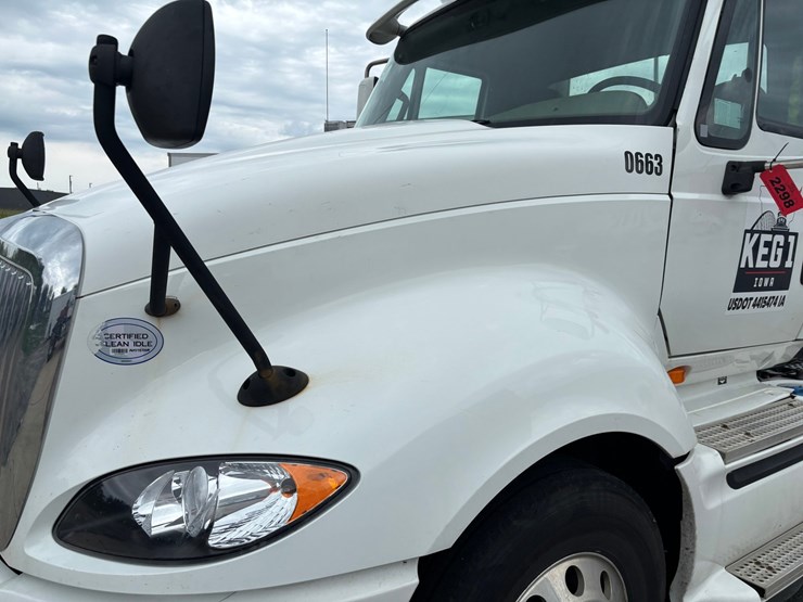 2015-international-prostar-image-8