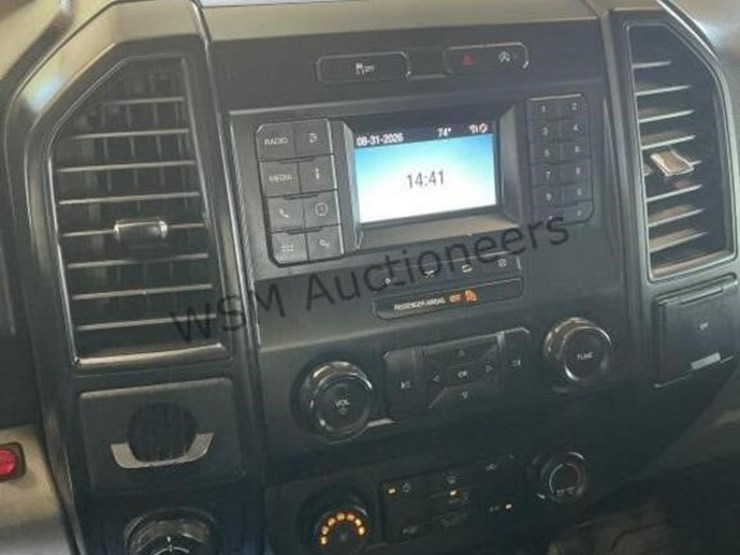 2020-ford-f150-image-18