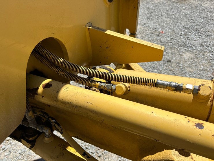 komatsu-gd650a-image-15