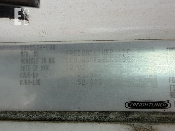 2002-freightliner-columbia-120-image-28