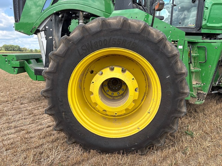 2022-john-deere-640-image-89