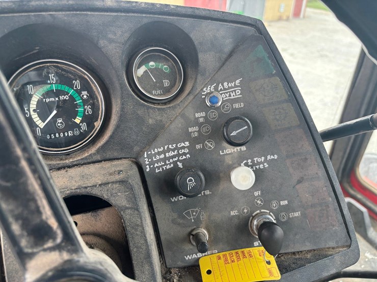 1983-massey-ferguson-4900-image-58
