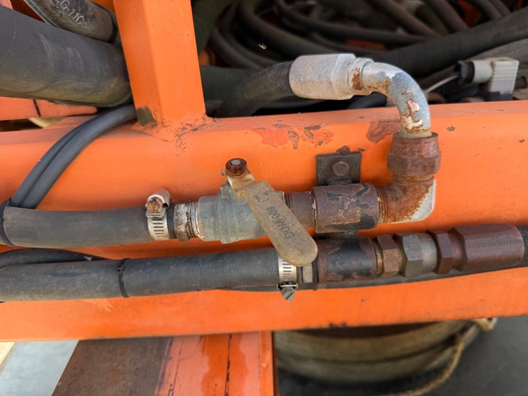 #2470-•-2002-tor-truck-dr-4280-crane-truck-image-81