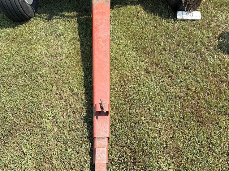 ez-flow-250bu-gravity-wagon-image-11