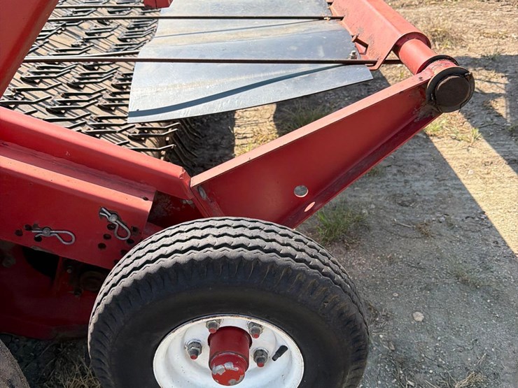 h&s-9ft-hay-merger-image-33