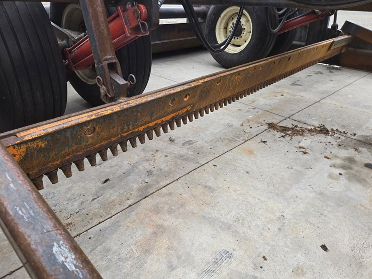 #5177-•-custom-12d-snow-trail-groomer-image-27