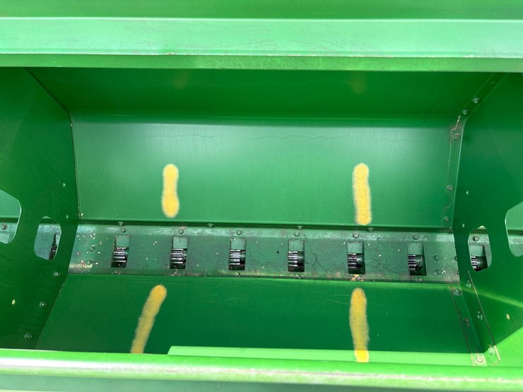 john-deere-1590-image-46