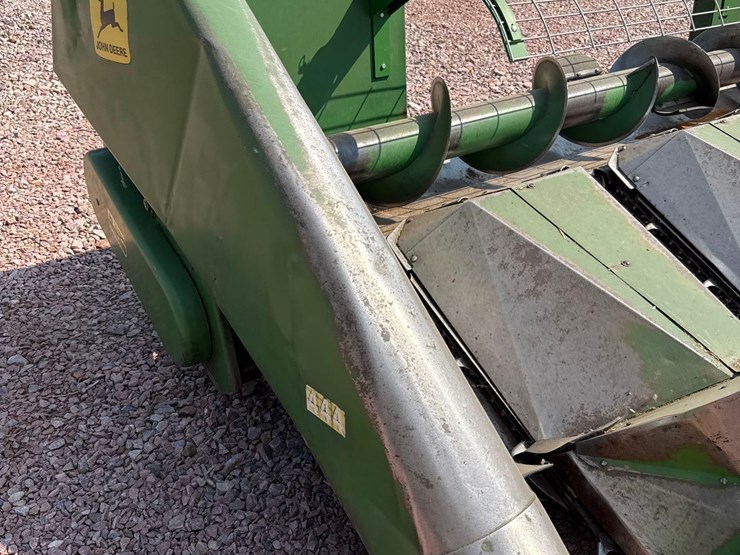 john-deere-444-image-12