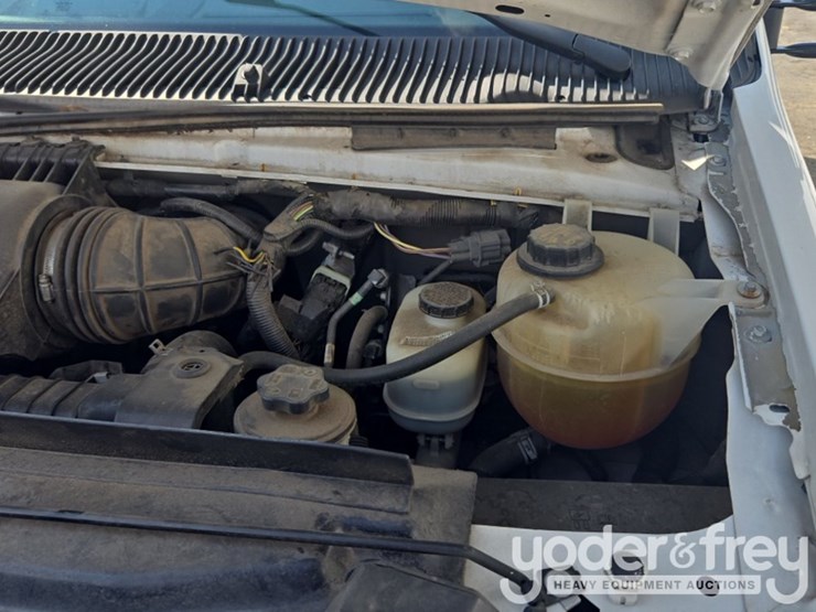 2017-ford-e350-image-13
