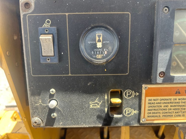 caterpillar-d5c-xl-image-36