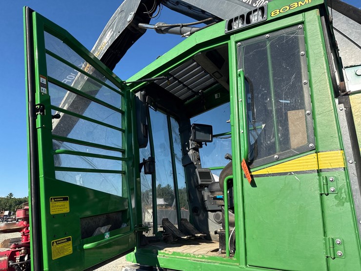 deere-803mh-image-84