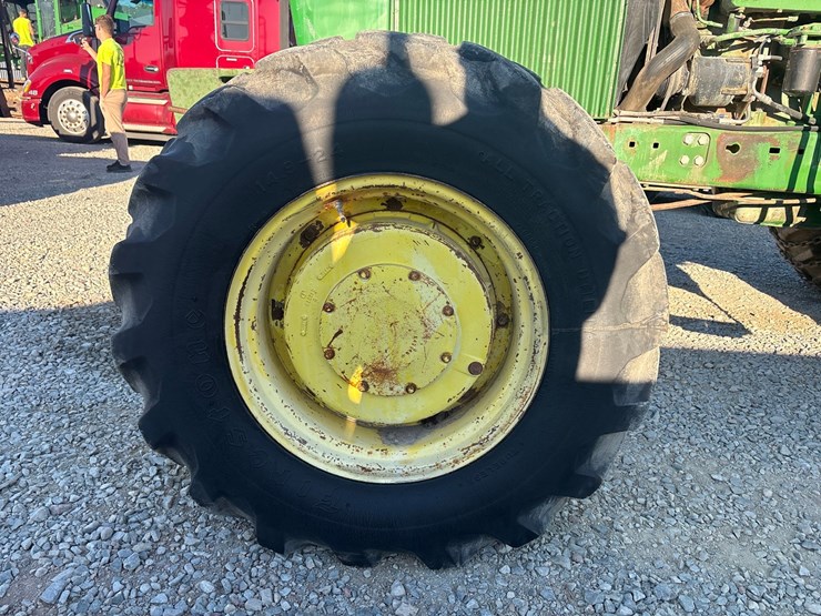 john-deere-4640-image-65